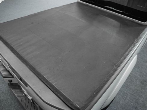 Used 2018 Nissan Frontier S image 8