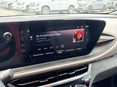 Used 2026 Buick Envista Avenir FWD image 21