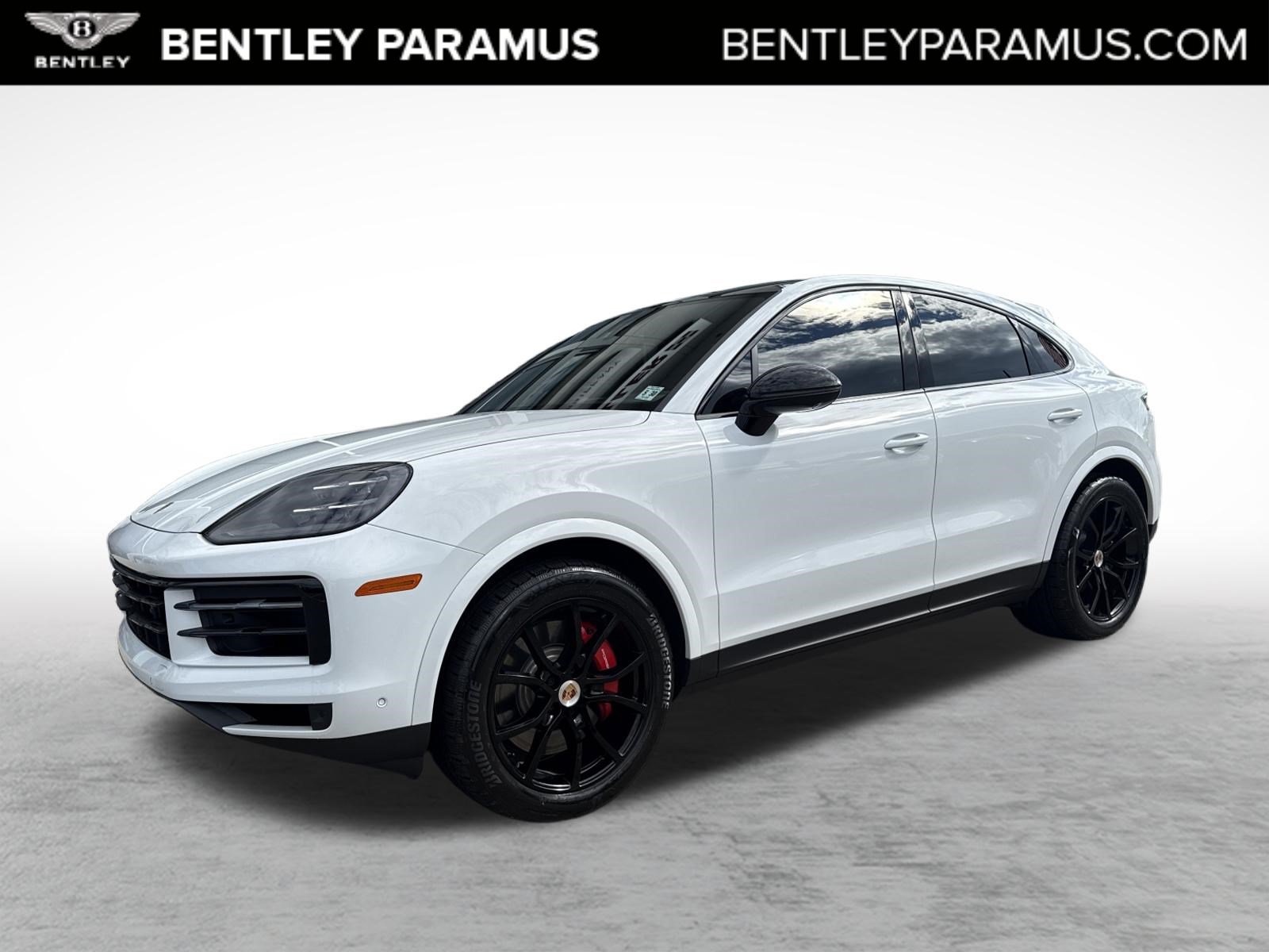 Used 2025 Porsche Cayenne S AWD/4WD image 1
