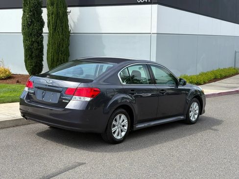 Used 2011 Subaru Legacy 2.5i Premium AWD/4WD image 6