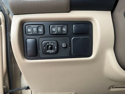 Used 2001 Lexus LX 470 4WD image 31