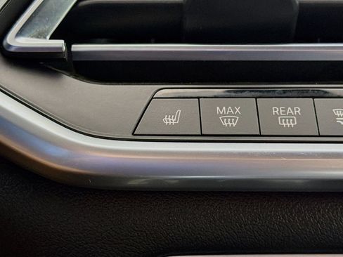 Used 2019 BMW X5 xDrive40i w/ Convenience Package AWD/4WD image 23