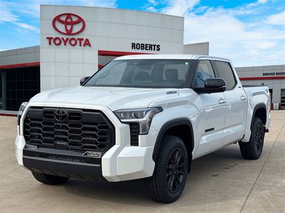 New 2025 Toyota Tundra Limited w/ TRD Off-Road Package