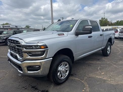 New 2026 RAM 2500 Tradesman w/ Chrome Appearance Group AWD/4WD image 8