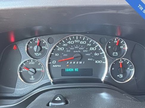 Used 2024 GMC Savana 2500 w/ Driver Convenience Package RWD image 14