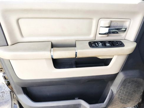 Used 2011 RAM 2500 Big Horn image 12