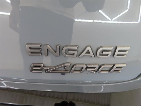 Used 2024 Nissan Ariya AWD image 14