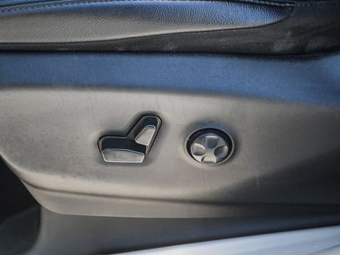 Used 2022 Chrysler Pacifica Touring-L FWD image 20