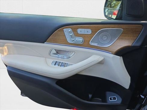 Used 2021 Mercedes-Benz GLE 350 4MATIC image 26