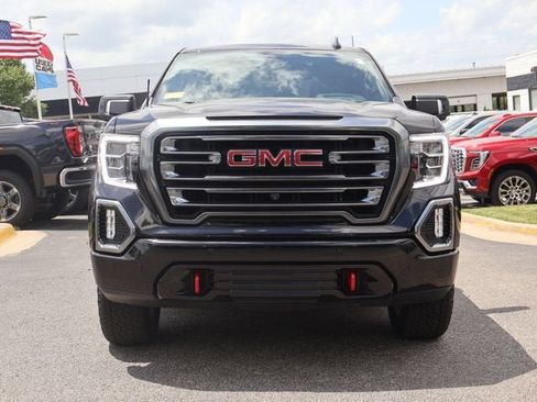 Used 2021 GMC Sierra 1500 AT4 w/ AT4 Premium Package AWD/4WD image 2