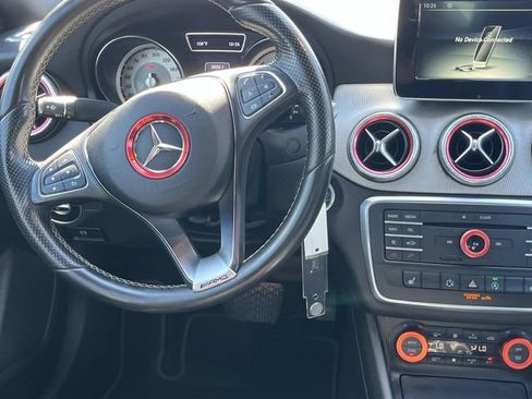 Used 2015 Mercedes-Benz CLA 250 image 21