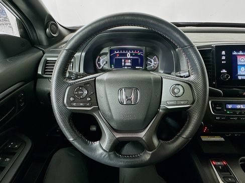 Used 2023 Honda Passport TrailSport image 11