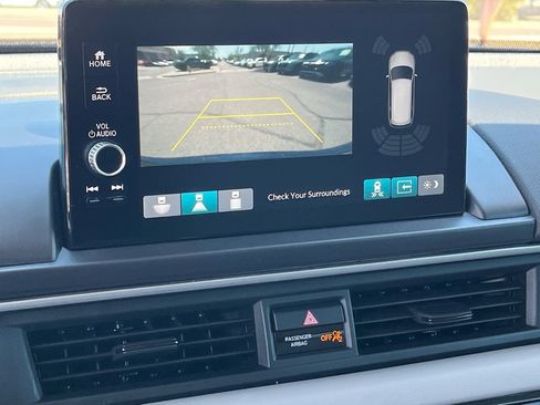 Used 2024 Honda Pilot EX-L image 25