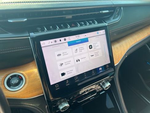 Used 2021 Jeep Grand Cherokee L Summit image 15