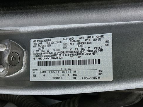 Used 2024 Ford Escape ST-Line FWD image 12