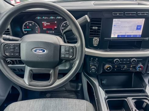 Used 2023 Ford F350 XLT w/ FX4 Off-Road Package image 12