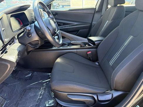 Used 2025 Hyundai Elantra Sport FWD image 25