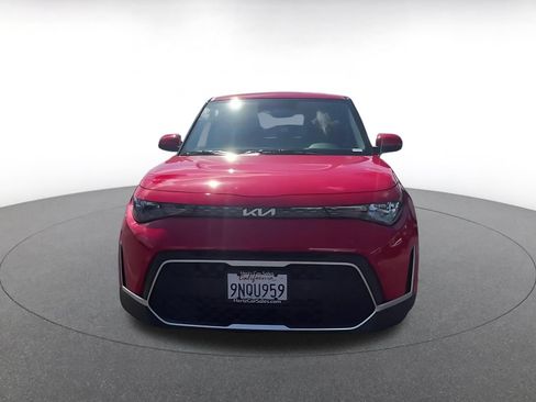 Used 2025 Kia Soul LX w/ LX Technology Package FWD image 4