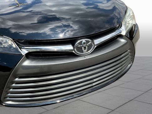Used 2015 Toyota Camry LE FWD image 29
