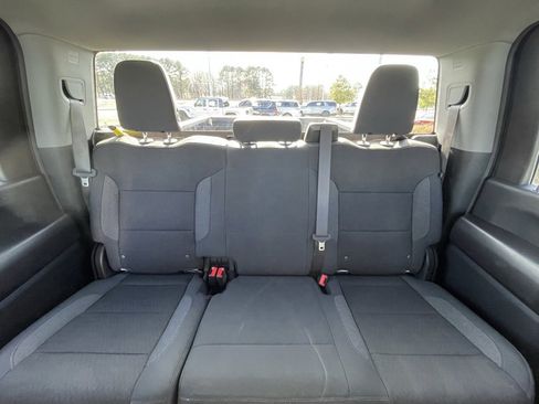 Used 2024 Chevrolet Silverado 2500 Custom w/ Custom Convenience Package image 29