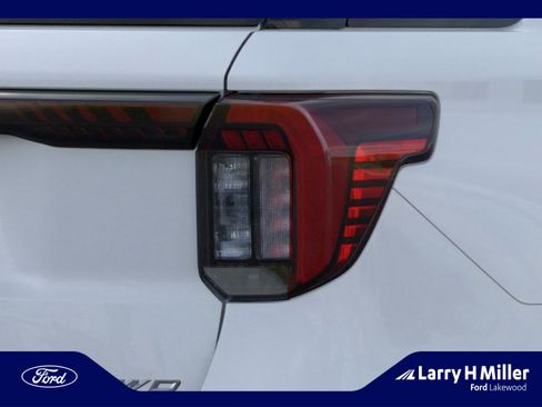 New 2026 Ford Explorer Active w/ Active Comfort Package image 21