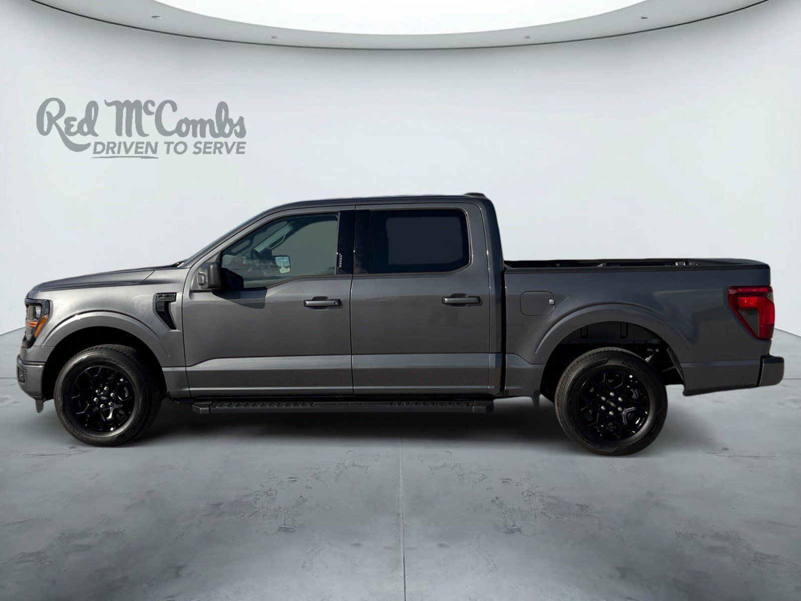 Used 2026 Ford F150 XLT w/ XLT Black Appearance Package RWD image 8