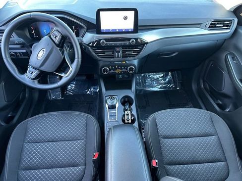 Used 2023 Ford Escape Active image 16