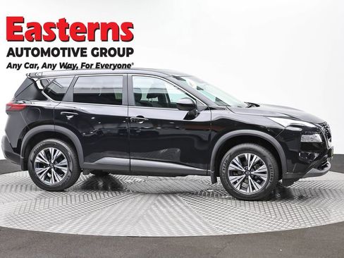Used 2023 Nissan Rogue SV AWD/4WD image 4