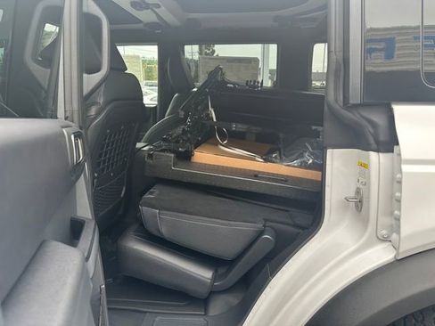 New 2025 Ford Bronco Badlands image 17