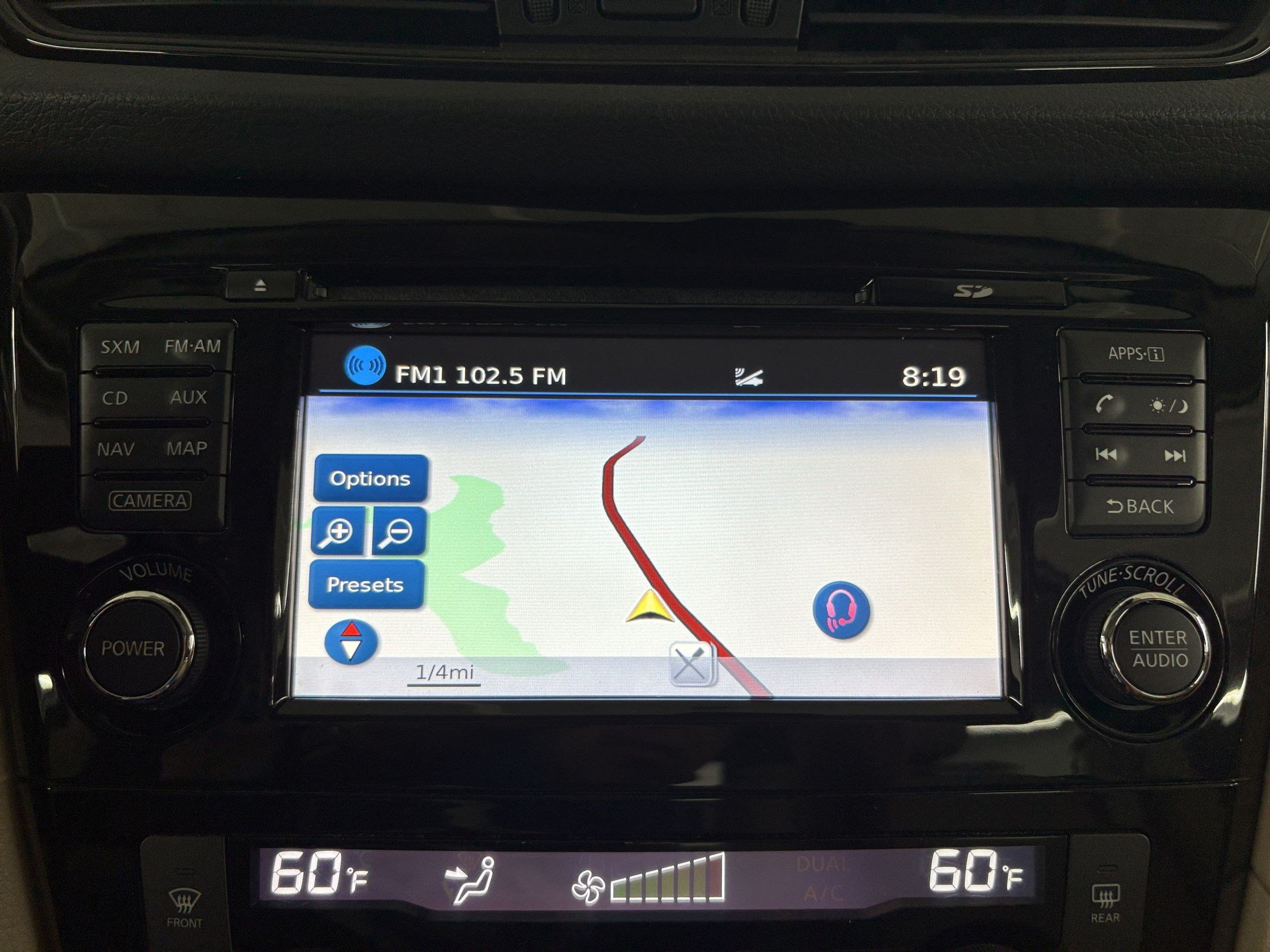 Used 2017 Nissan Rogue SL w/ SL Premium Package FWD image 19