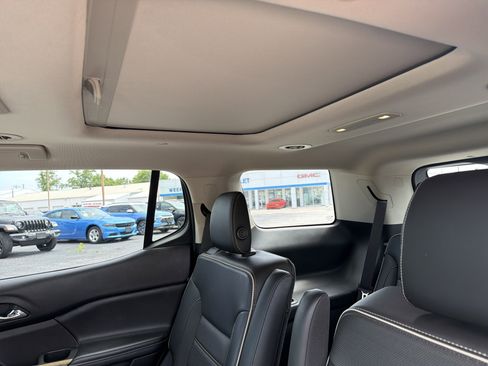 Used 2018 GMC Acadia Denali AWD/4WD image 7