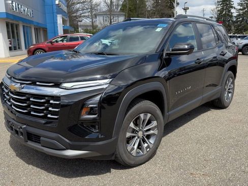 Used 2025 Chevrolet Equinox LT w/ Convenience Package II AWD/4WD image 4