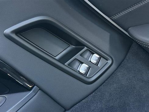 Used 2023 BMW X7 xDrive40i w/ Executive Package image 42