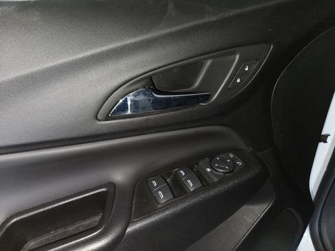 Used 2023 Chevrolet Equinox LT AWD/4WD image 13