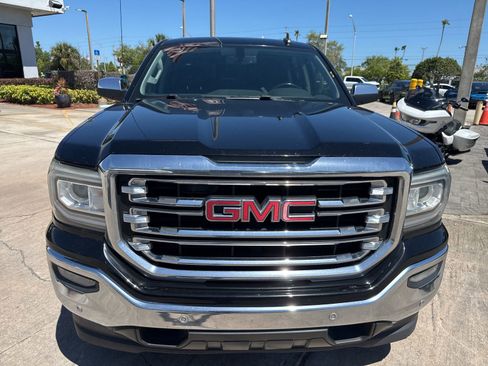 Used 2017 GMC Sierra 1500 SLT w/ SLT Premium Package image 9