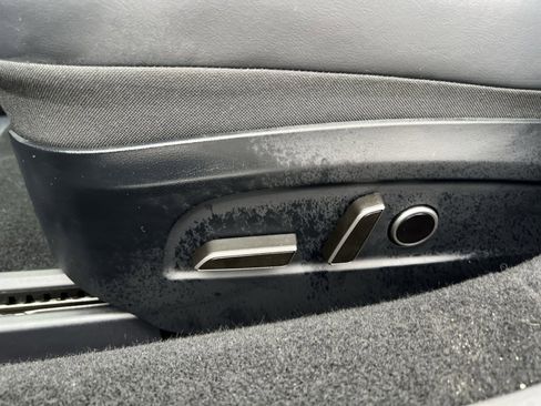 Used 2024 Tesla Model 3 Standard Range image 14