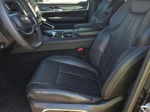 Used 2022 Jeep Wagoneer Series II w/ Premium Group I image 5