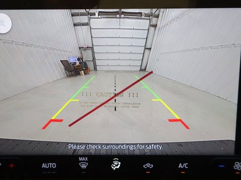 New 2025 Ford Maverick XL image 18