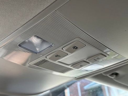 Used 2024 Volkswagen Taos S image 36