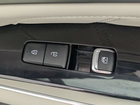 Used 2022 Kia Sorento SX Prestige AWD/4WD image 36