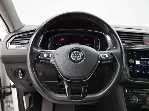 Used 2019 Volkswagen Tiguan SEL FWD image 15