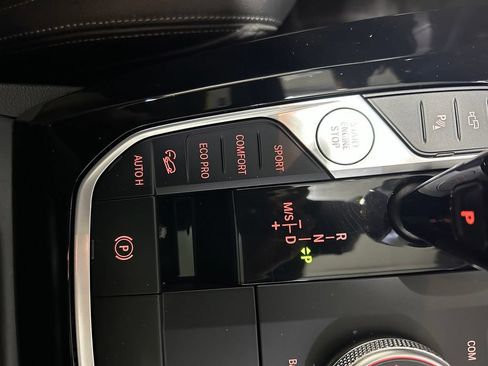 Used 2025 BMW X4 M40i AWD/4WD image 30