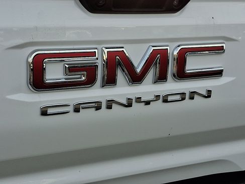New 2026 GMC Canyon Elevation w/ Convenience Package image 11