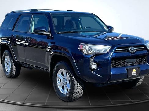 Used 2024 Toyota 4Runner SR5 AWD/4WD image 22