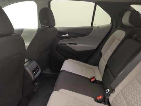 Used 2024 Chevrolet Equinox LT w/ Driver Convenience Package FWD image 18