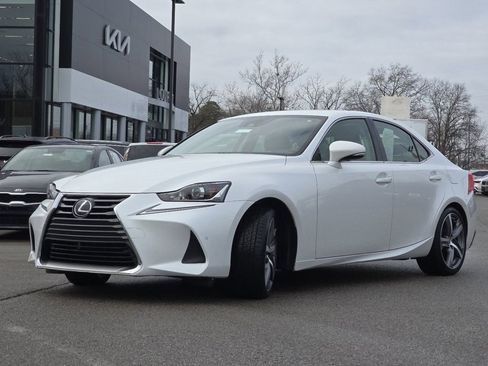 Used 2017 Lexus IS 300 AWD image 13