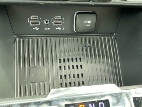New 2026 Jeep Grand Cherokee Altitude AWD/4WD image 13