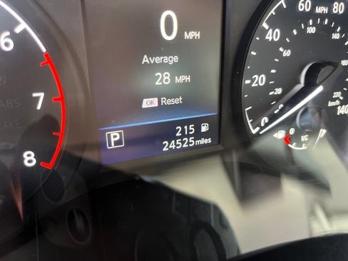 Used 2025 Nissan Altima 2.5 S FWD image 30