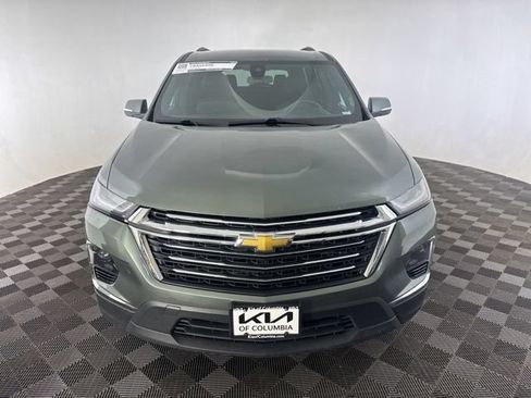 Used 2023 Chevrolet Traverse LT AWD/4WD image 3