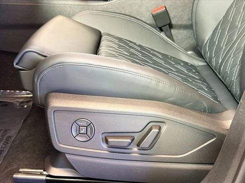 New 2026 Audi SQ5 Premium Plus AWD/4WD image 16